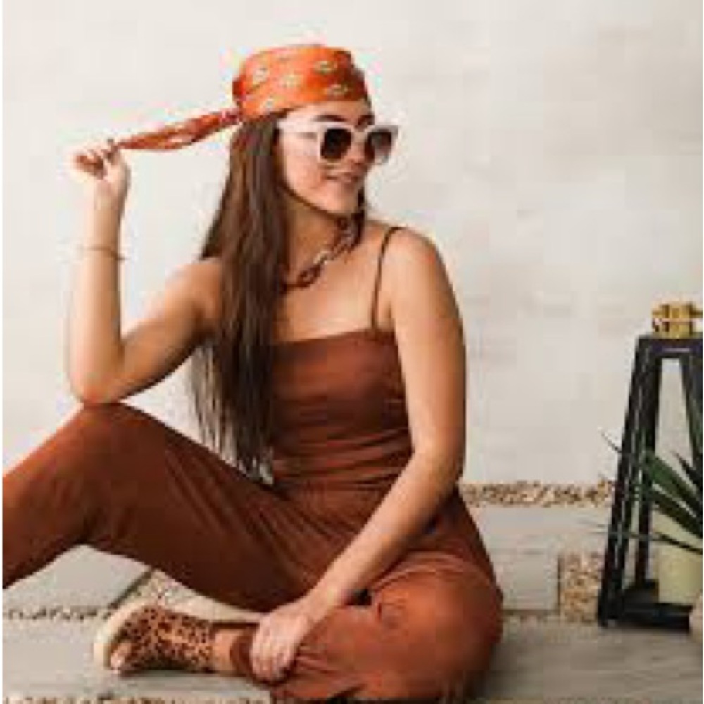 Buckle Elegant Rust Jumpsuit for Women. Size medium. Like new